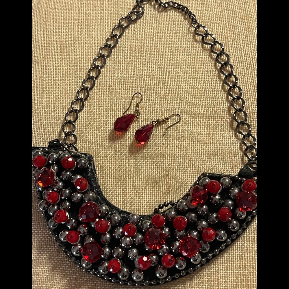 Necklace & Earrings